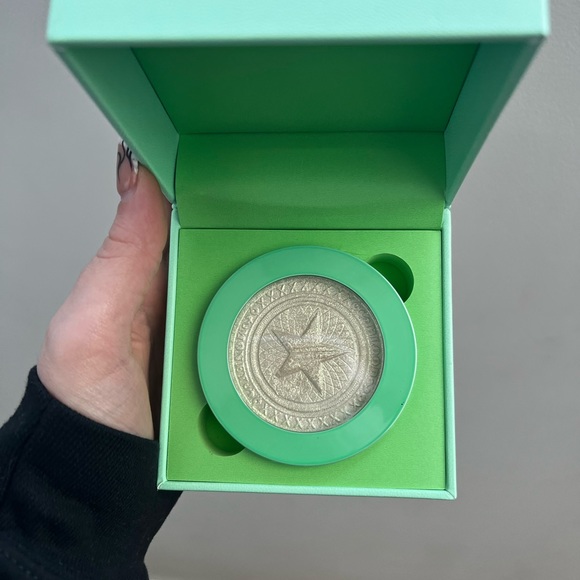 ✨❇️ Jeffree Star Extreme Frost Highlighter ❇️✨ - Picture 2 of 3